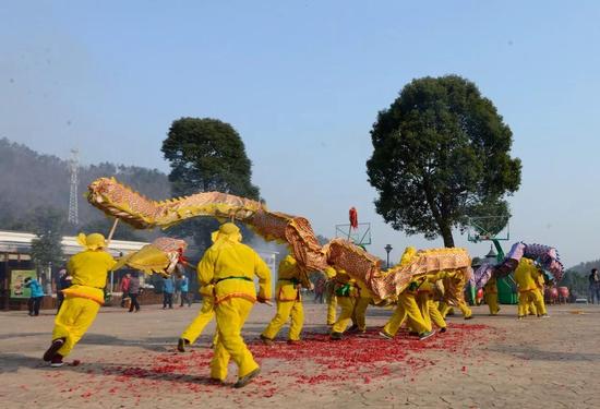 旅行趣事图片