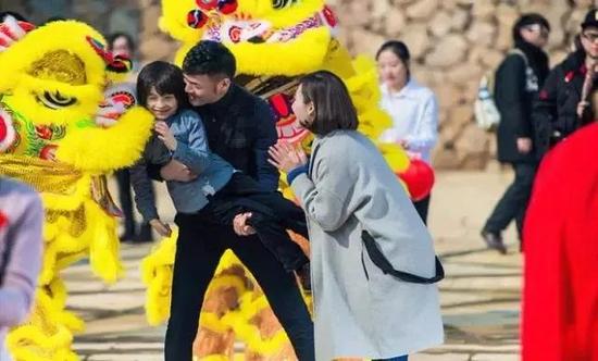 旅行趣事图片
