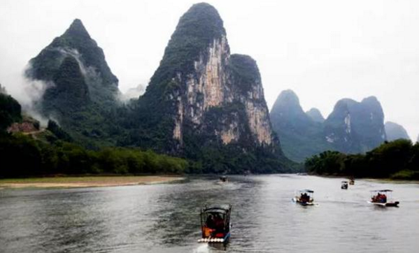 旅行趣事图片