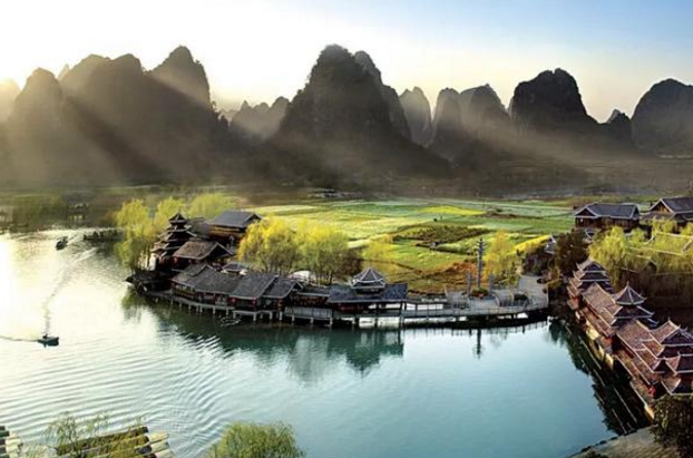 旅行趣事图片